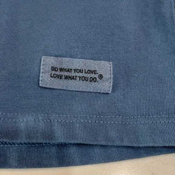 Life is Good “Let It Snow… Someplace Else” Crusher Tee Shirt - Picture 4 of 8